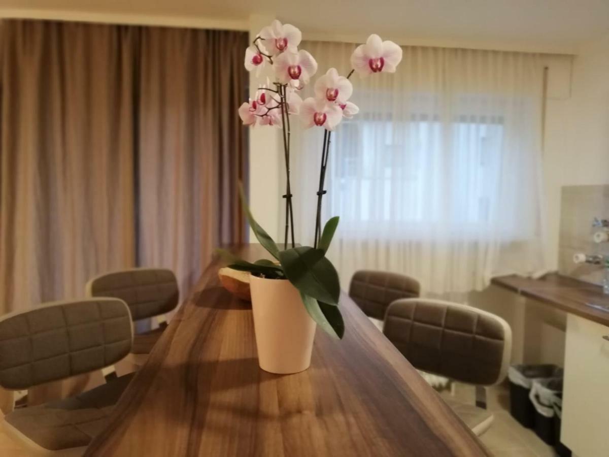 Moscow Areal Suite บาเดน-บาเดน ภายนอก รูปภาพ